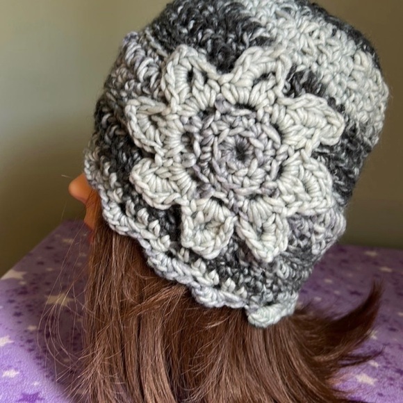 crochet hats Accessories - Crochet flower beanie single stand soft foam acrylic yarn medium